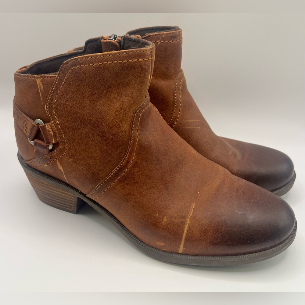 Teva Chestnut Ankle Booties- Size:9.5, Cosmetic scratches